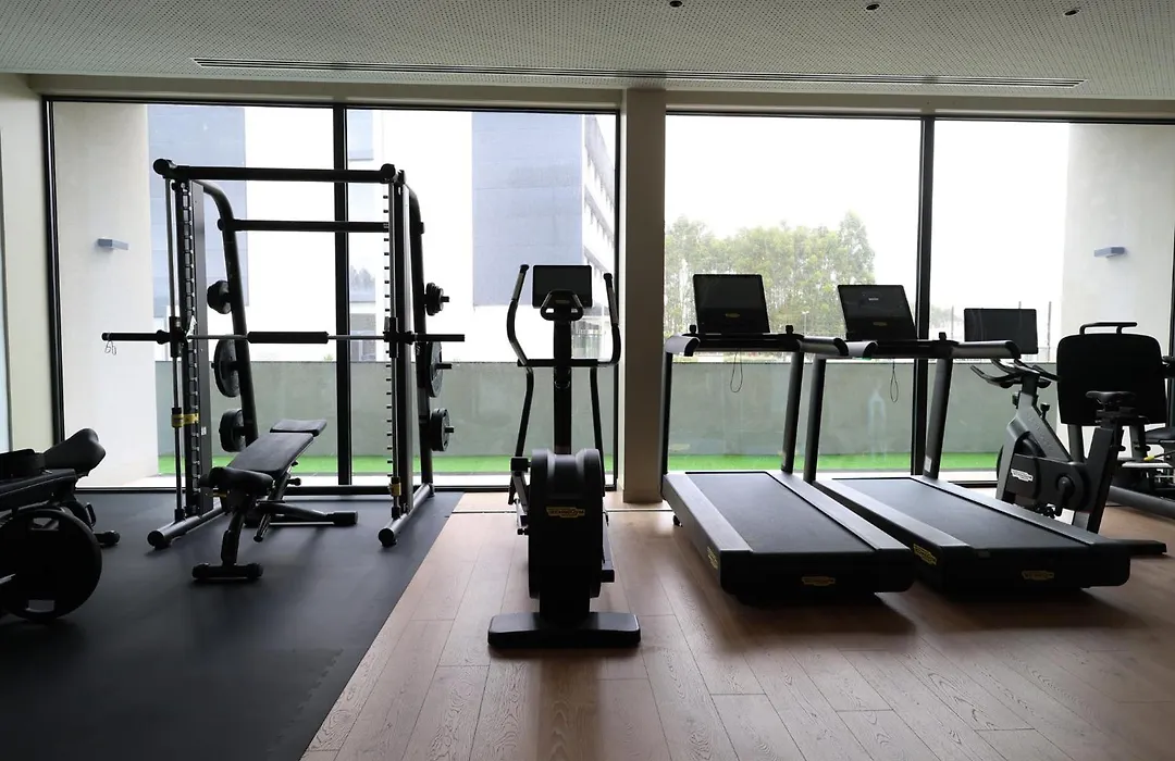 Oporto Airport & Business Hotel-1