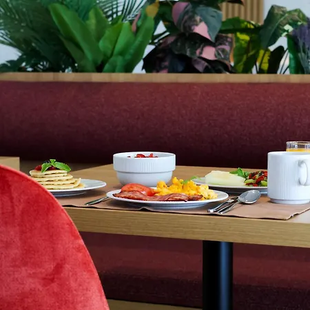 Oporto Airport & Business Hotel-2